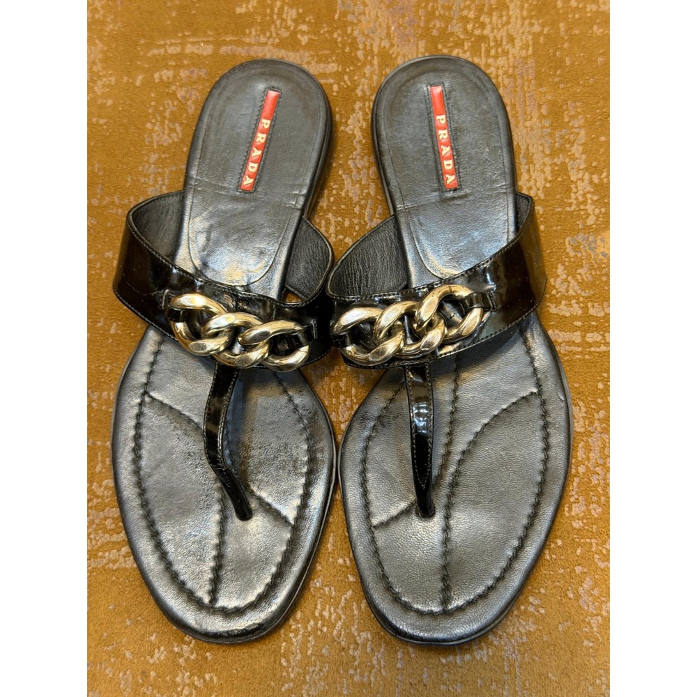 Prada Black Patent Leather Gold Chain Thong Flat Sandals Slides Womens 39